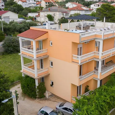 2 Bedroom Cozy In Rab Barbat Apartman Barbat na Rabu