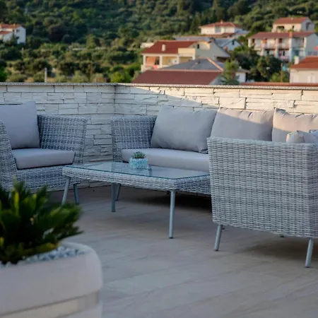 2 Bedroom Cozy In Rab Barbat *